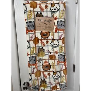 CATS PUMPKINS SUNFLOWERS LEAVES BERRIES 60x70 Throw Blanket Harvest Fall Autumn